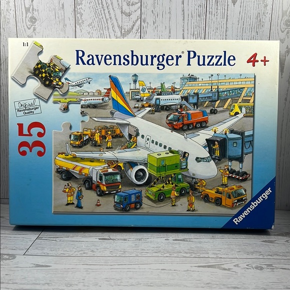 Ravensburger Other - Ravensburger Blue and Yellow Puzzle 35-Piece Set